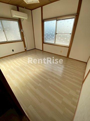 高屋町後山貸家の内装