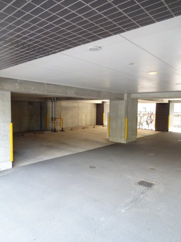 URBAN FLATS千葉中央の駐車場