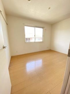 【洋室】 | メナージュA