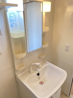 【独立洗面台】 | メナージュA