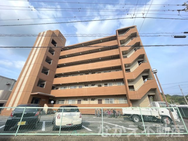 【外観】 | 落ち着いた雰囲気の外観です