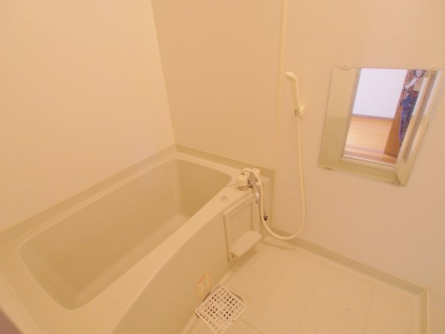 サンコーポ輝の浴室