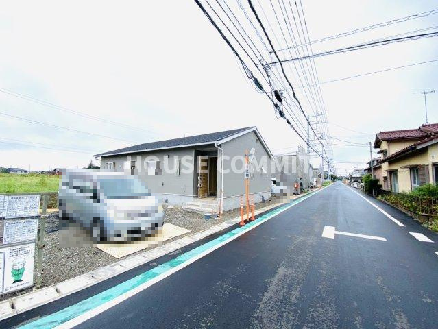 富里市七栄第３１　新築平屋　２０号棟の前面道路含む現地写真