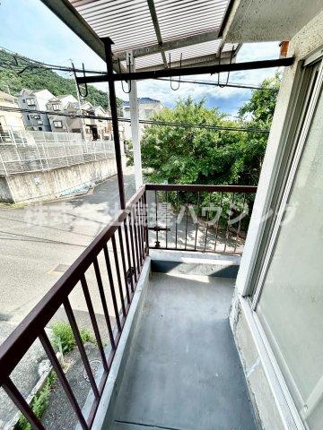 上四条町一戸建のバルコニー