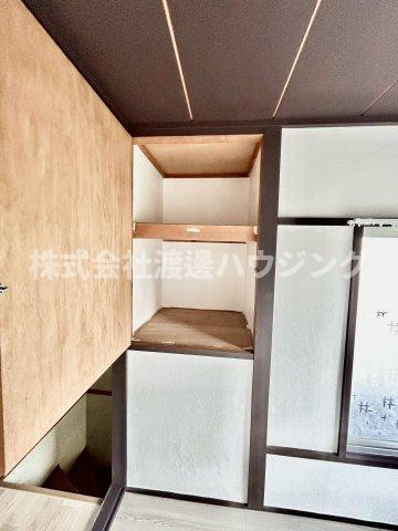 上四条町一戸建の収納