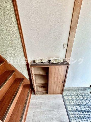 上四条町一戸建の収納