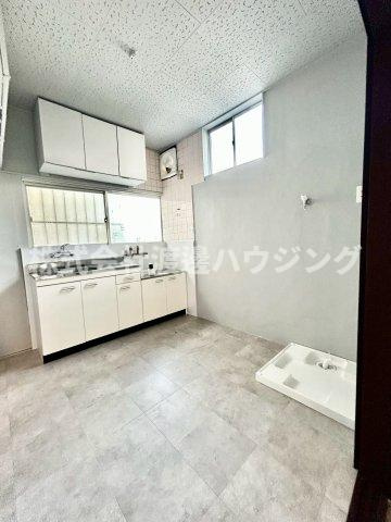 上四条町一戸建の内装