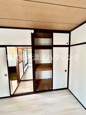 上四条町一戸建の収納