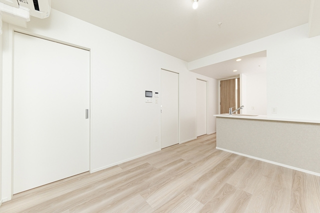 エンクレスト博多EXCEEDの居間・リビング|こちらのリビングで趣味の時間をお楽しみください