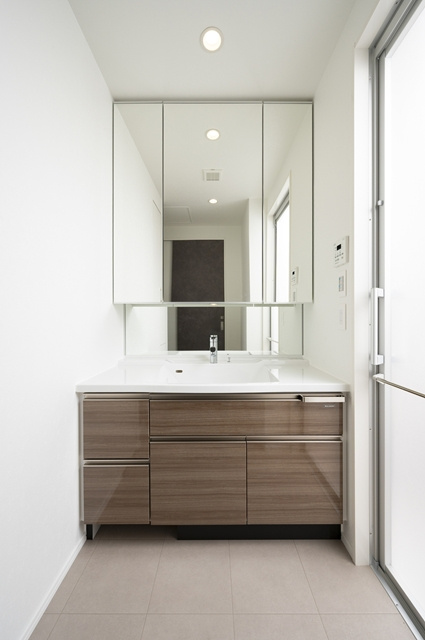 エンクレスト博多EXCEEDのトイレ|落ち着いたトイレです