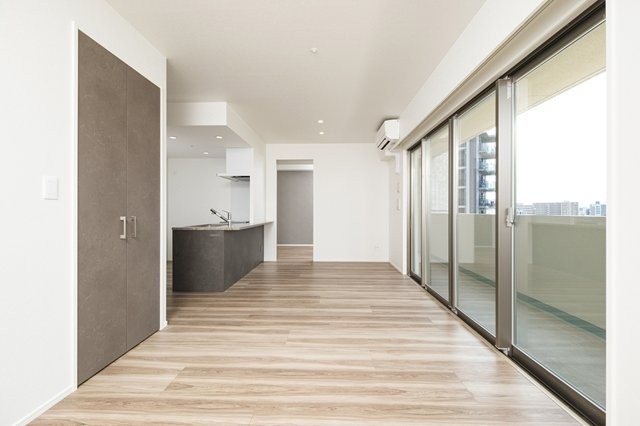 エンクレスト博多EXCEEDの居間・リビング|ゆったりとした居間です