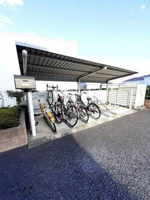 【その他共用部分】 | ウエインヒルド | 駐輪場です