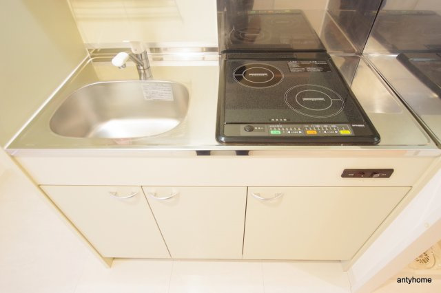 ルーヴェンブルン豊津　仲介手数料無料のキッチン