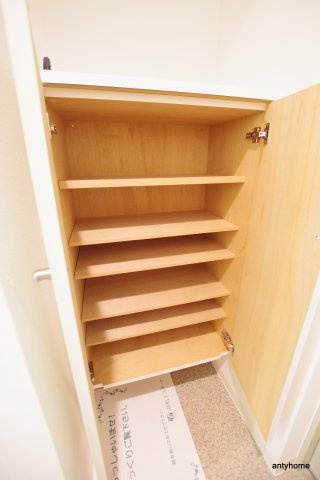 ルーヴェンブルン豊津　仲介手数料無料の収納