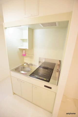 ルーヴェンブルン豊津　仲介手数料無料のキッチン