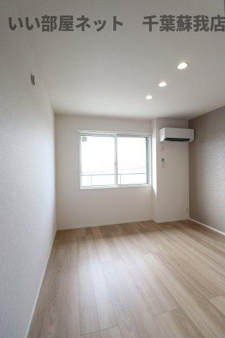 仮）D-ROOM若草の洋室|明るい洋室です