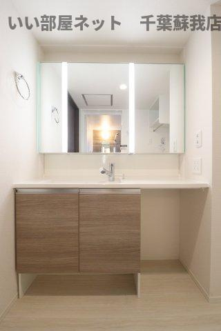 仮）D-ROOM若草の独立洗面台|朝の準備に活躍する、洗髪洗面化粧台！