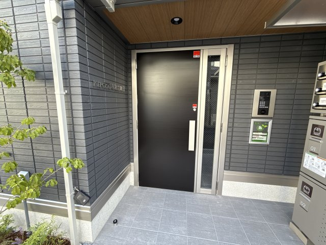 RIPOSO東加古川のエントランス