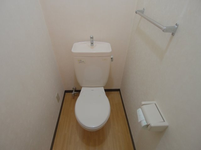 広島市安芸区矢野東６丁目のアパートのトイレ