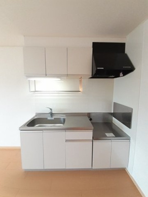 【キッチン】 | シャルマンハイツ | 【シャルマンハイツ】キッチンでお料理をお楽しみください