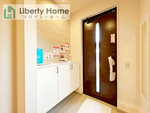 牛久市刈谷町9期　新築戸建の玄関