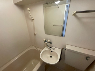 【洗面所】 | ラカーサ谷川