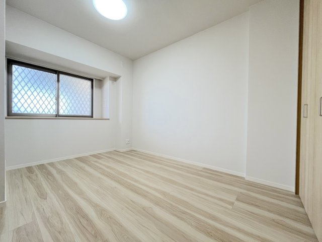 コアマンション香椎南ネクステージの洋室