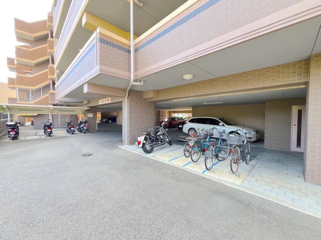 コアマンション香椎南ネクステージの駐車場