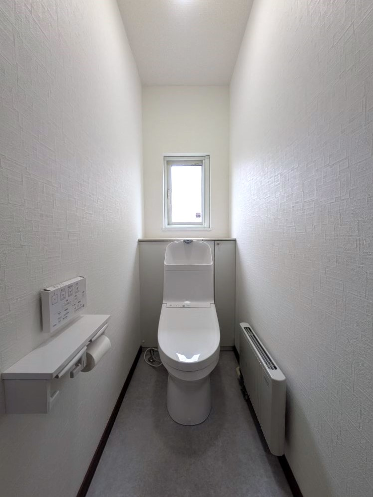江別市大麻ひかり町のトイレ|必須の温水洗浄付き便座◎トイレ2ヶ所あり！