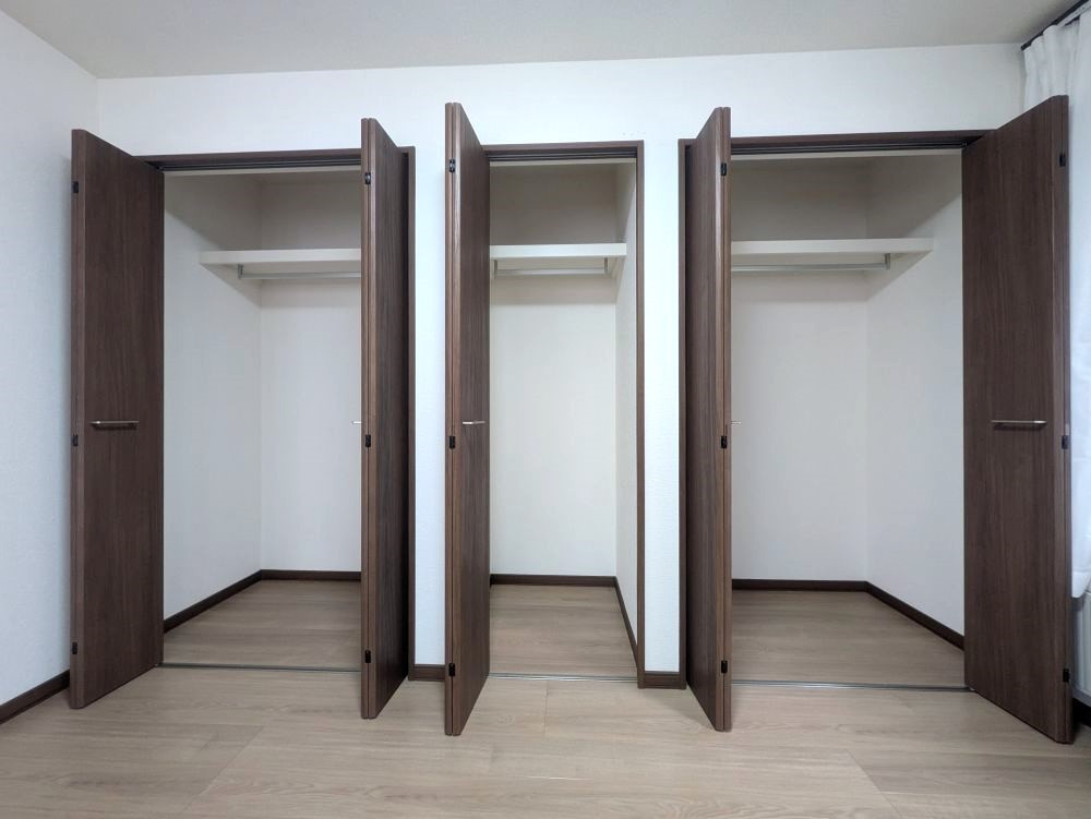 江別市大麻ひかり町の収納|洋室収納スペース（2）！