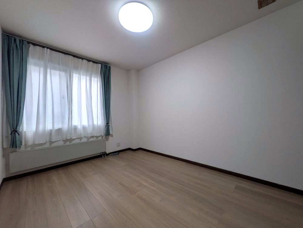 江別市大麻ひかり町の洋室|洋室（5）！