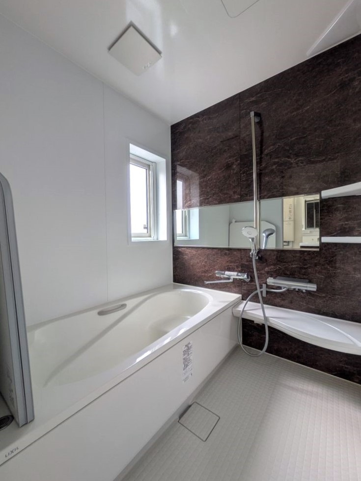 江別市大麻ひかり町の浴室|1日の疲れを癒す浴室！追い炊き機能完備！