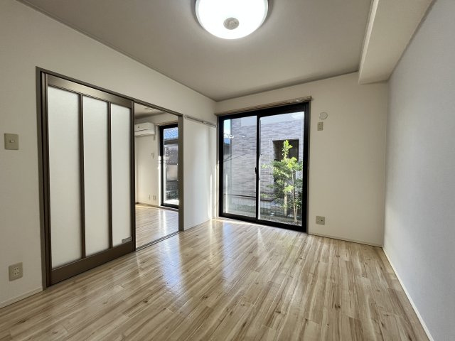 コンフォートⅢ棟の洋室