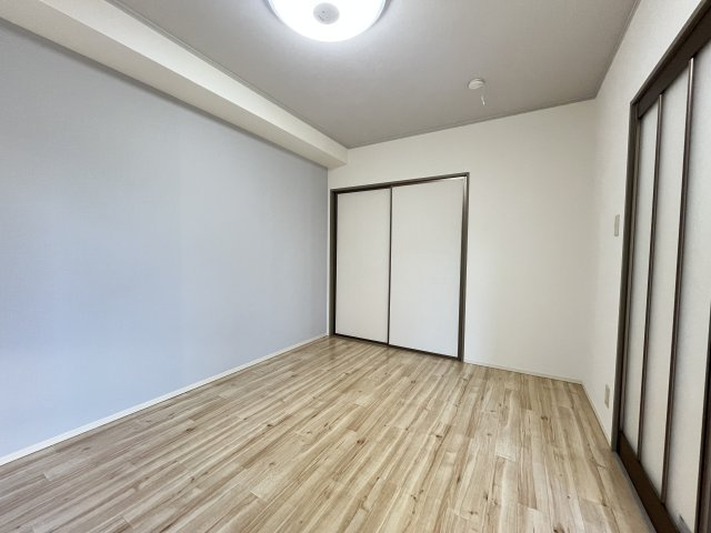 コンフォートⅢ棟の洋室