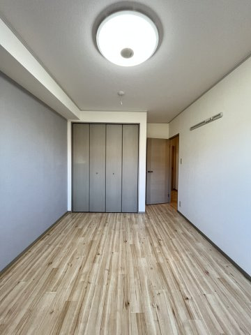 コンフォートⅢ棟の洋室