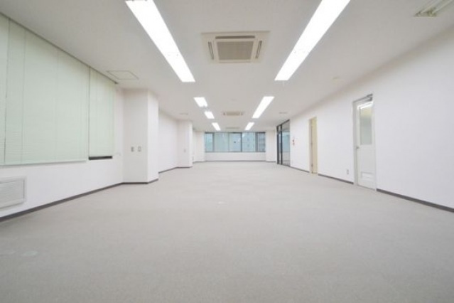 大和興産富士見町ビルの内装