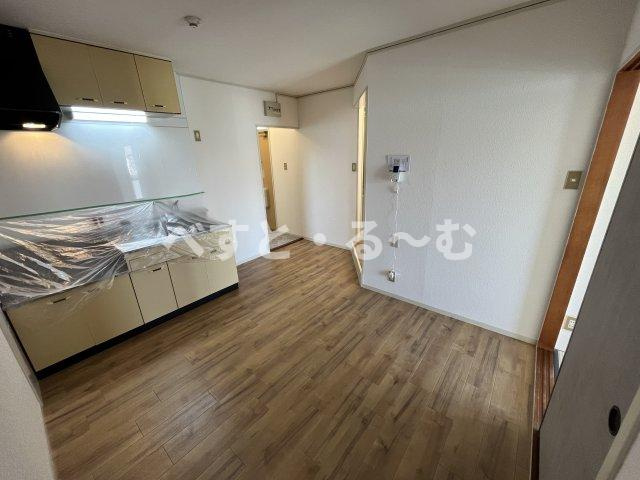 フジハイツの居間・リビング