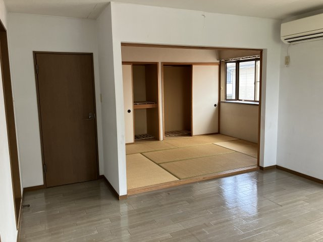 つるかめマンションの内装