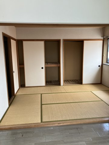 つるかめマンションの和室