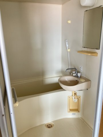 つるかめマンションの浴室