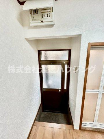 御厨東2丁目テラスハウスの玄関