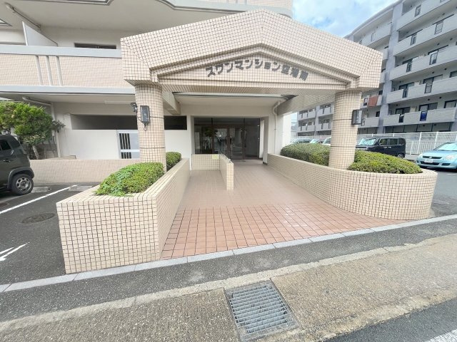スワンマンション空港南のエントランス