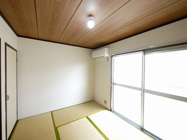 パールハイツの和室|柔らかい畳が心地よい和室