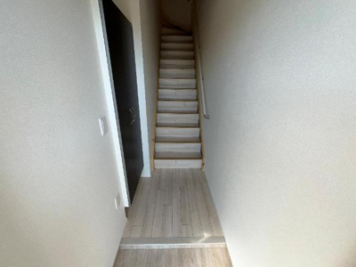 【玄関】 | アヴェルラ・プラス | 玄関