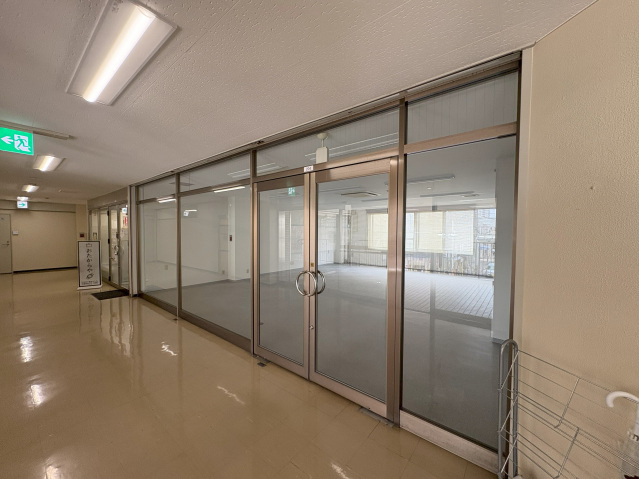 広電楽々園ビルの内装