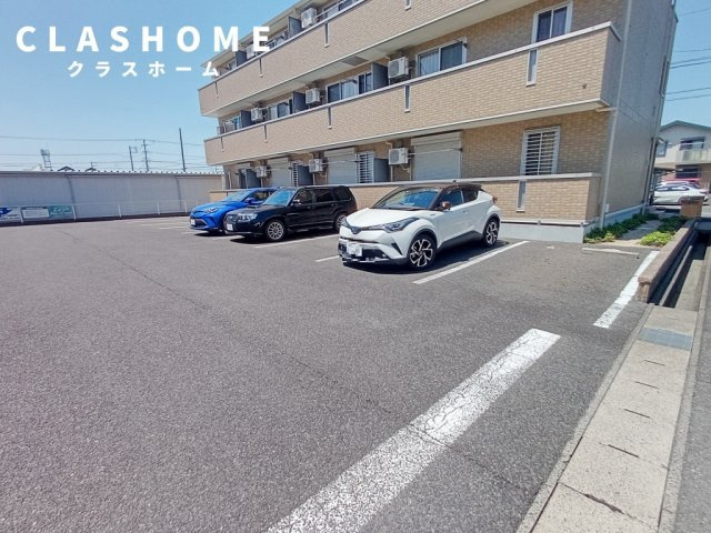 サクセス　Ⅲ　　刈谷市近郊の賃貸はクラスホームの駐車場