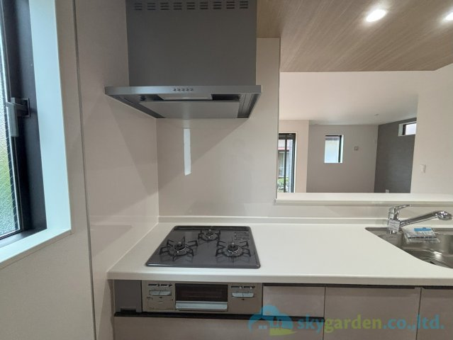 平塚市中里5期　新築戸建　全2棟2号棟のキッチン