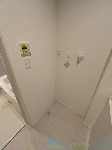 平塚市中里5期　新築戸建　全2棟2号棟のランドリースペース