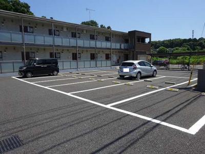 【駐車場】 | クレイノリヴェール | 画像10