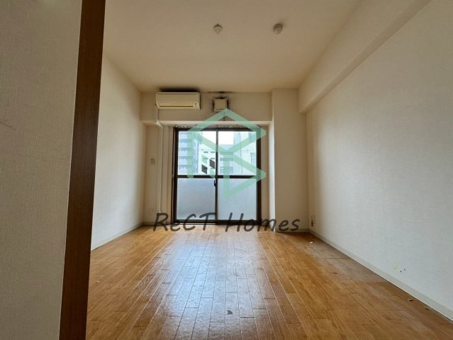 ベル・ドミール西二階町の居間・リビング